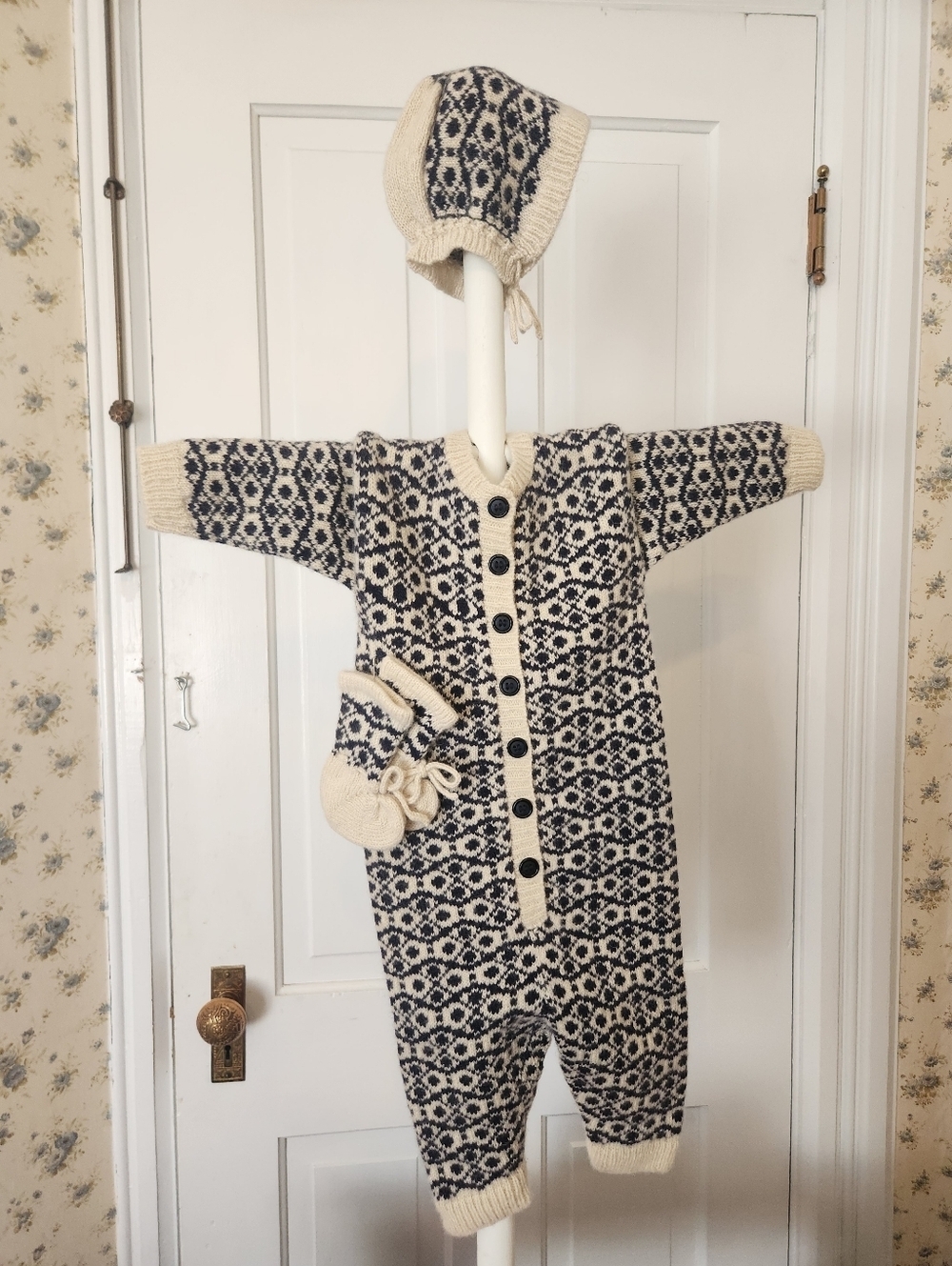 100% American Cashmere Cream & Navy Baby Pajamas Onesie with Hat and Booties